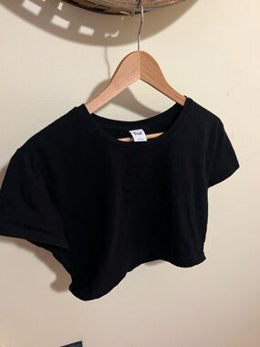 TNA Black Cropped Short Sleeve Tee